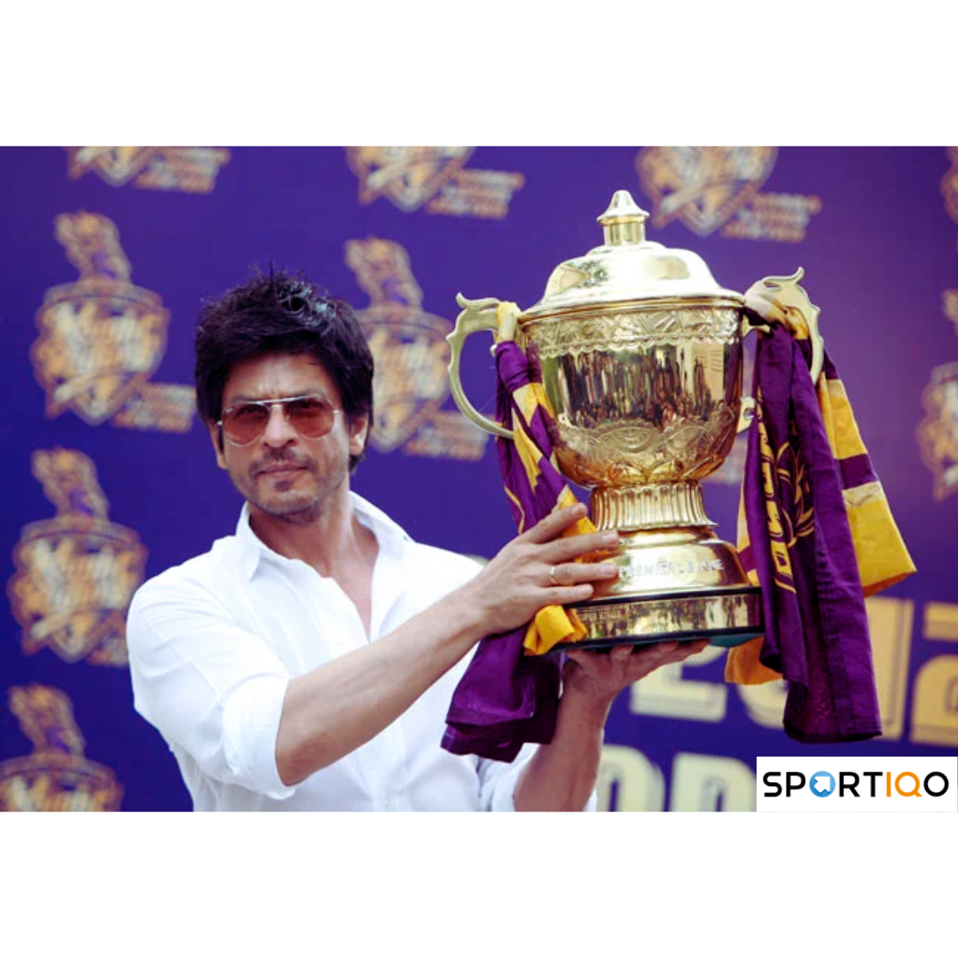 Shah Rukh Khan with IPL trophy