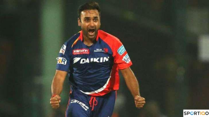 Amit Mishra celebrates a wicket for Delhi Daredevils