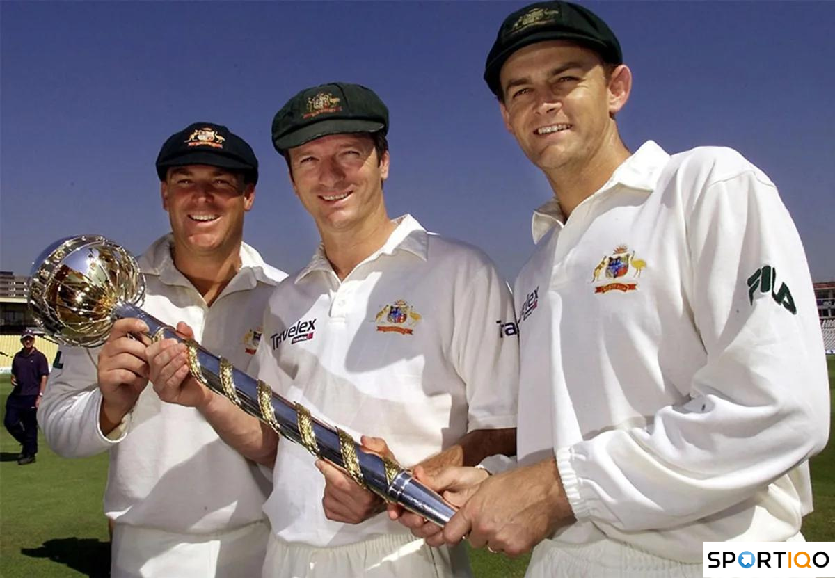  Steve Waugh carrying the prestigious Test mace with his teammates